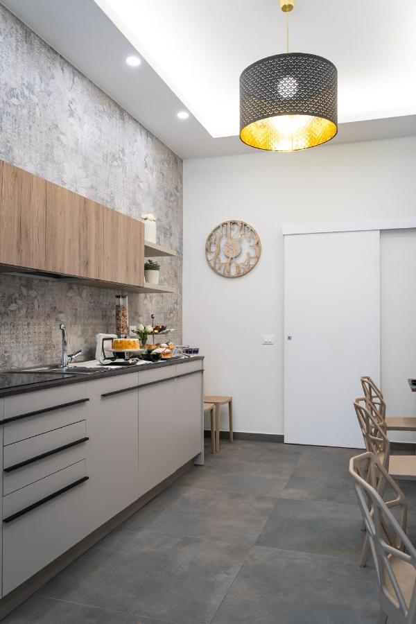 Casa Davorio Bed & Breakfast ซาแลร์โน ภายนอก รูปภาพ